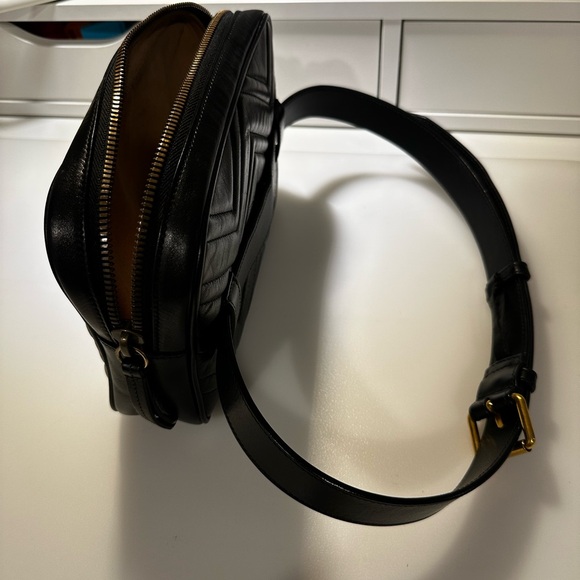 Gucci Black Leather Belt Bag - Picture 9 of 12